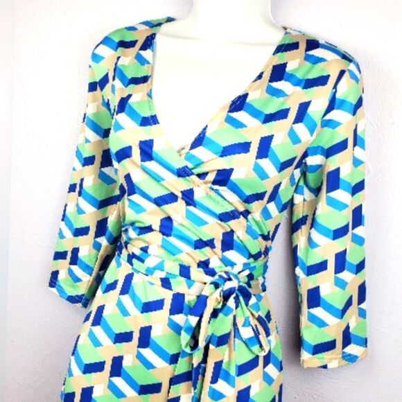 PATTYBOUTIK Dress - Picture 1 of 8